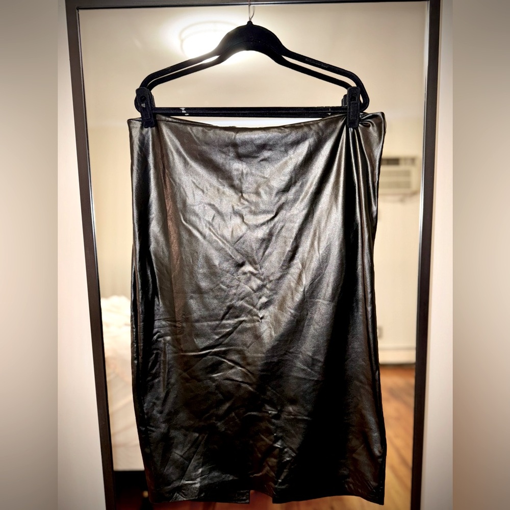 Eloqui faux leather skirt, size 18